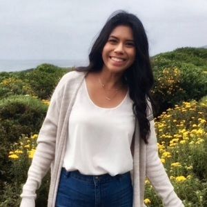 Meet your Posher, Elizabeth